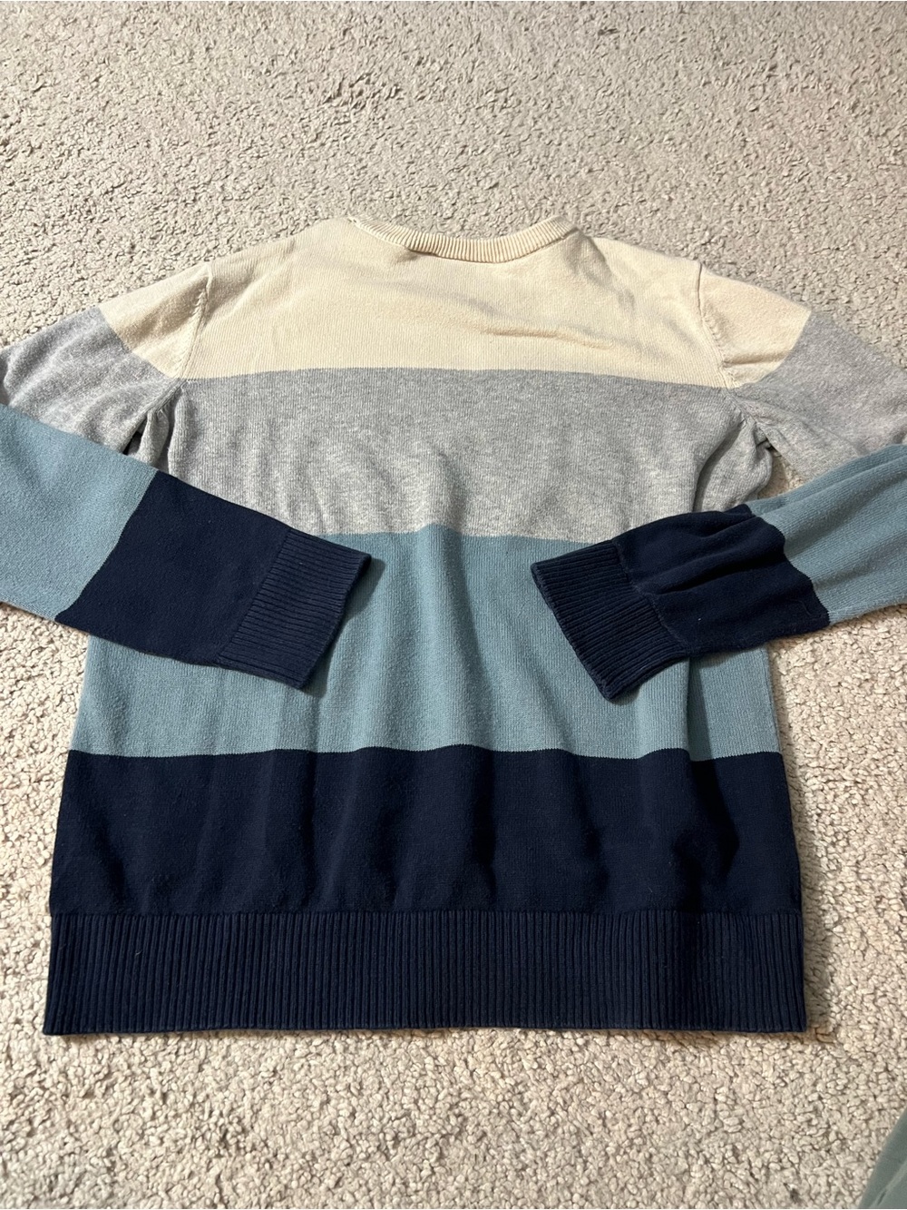 Children’s Place Sweater - Picture 2 of 4